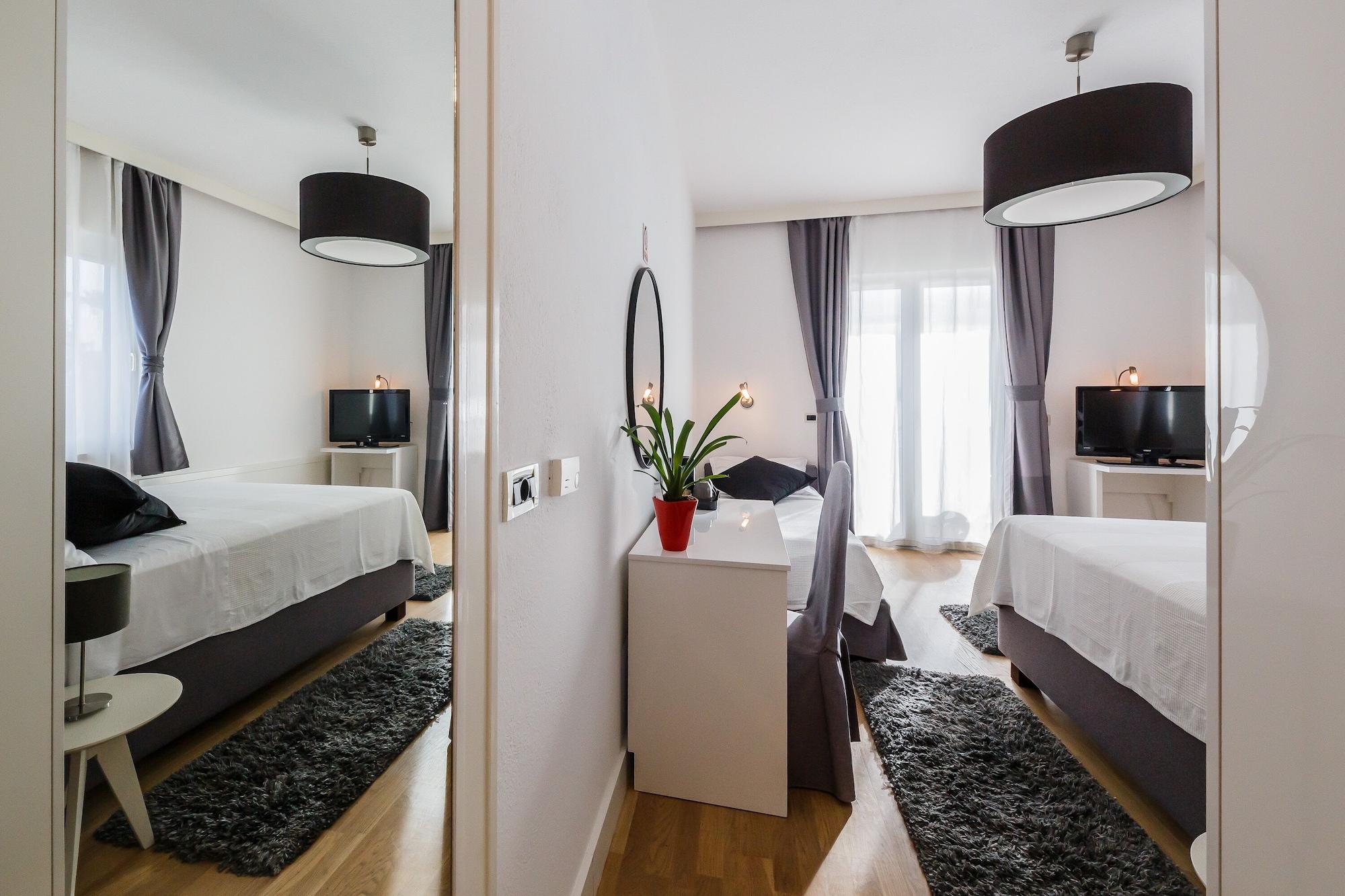 Hotel Villa Zarko Kaštel Stari Εξωτερικό φωτογραφία