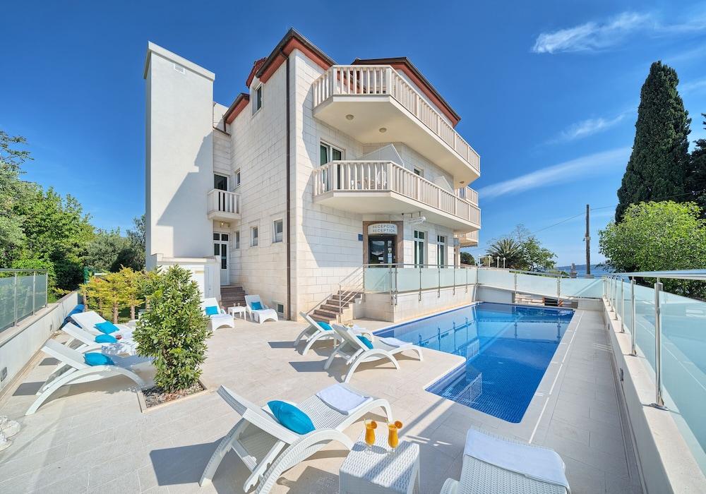 Hotel Villa Zarko Kaštel Stari Εξωτερικό φωτογραφία